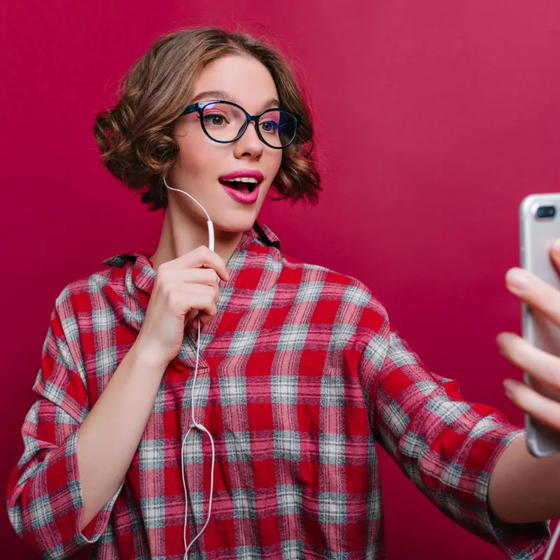 Jak nagrania wideo budują zaufanie klientów? Poznaj metodę TAYA Marcusa Sheridana